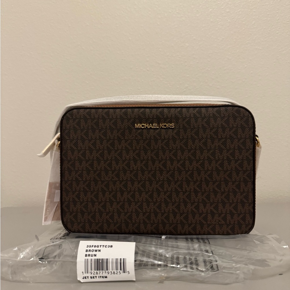 NWT 🎉 Michael Kors Jet Set Large Crossbody Bag